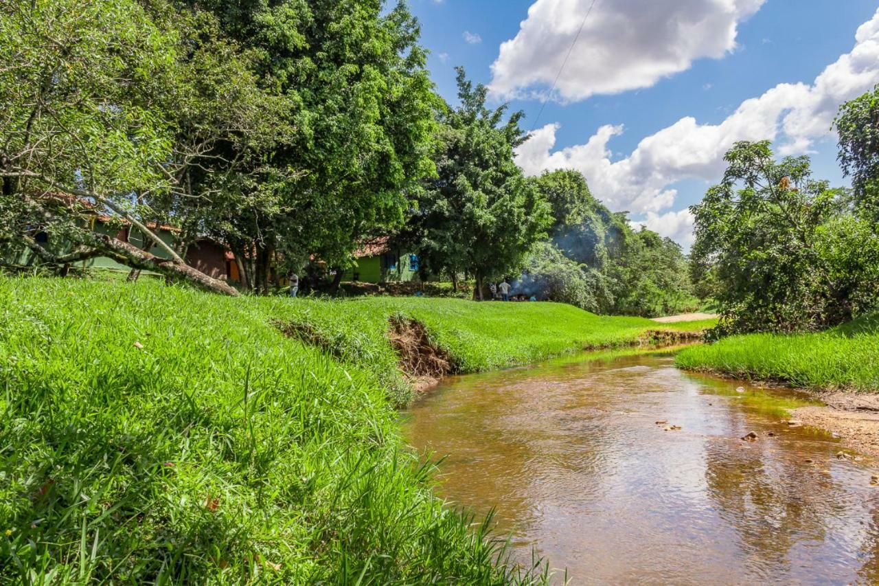 Pousada Portal Da Serra Сан-Жуан-Батіста-ду-Глорія Екстер'єр фото